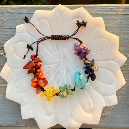 7 Chakra Crystal Chip Bracelet – Handmade Macrame Adjustable Boho Jewelry