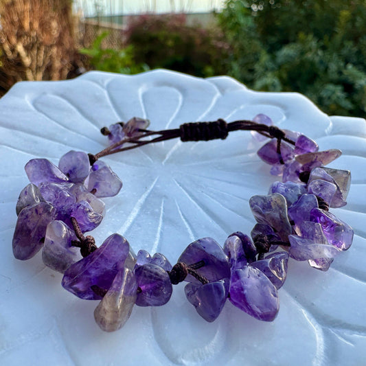 Amethyst Crystal Chip Bracelet – Fairycore Cottagecore Handmade Beaded Bracelet for Calm, Intuition & Spiritual Healing