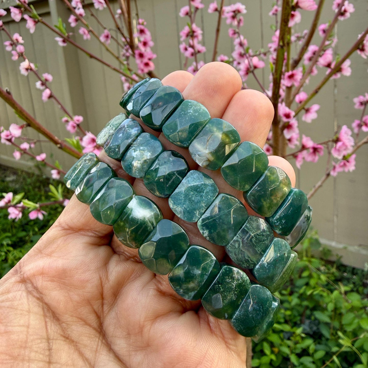 Moss Agate Bracelet 15MM Oval Beads – Natural Crystal for Grounding, Prosperity & Calm