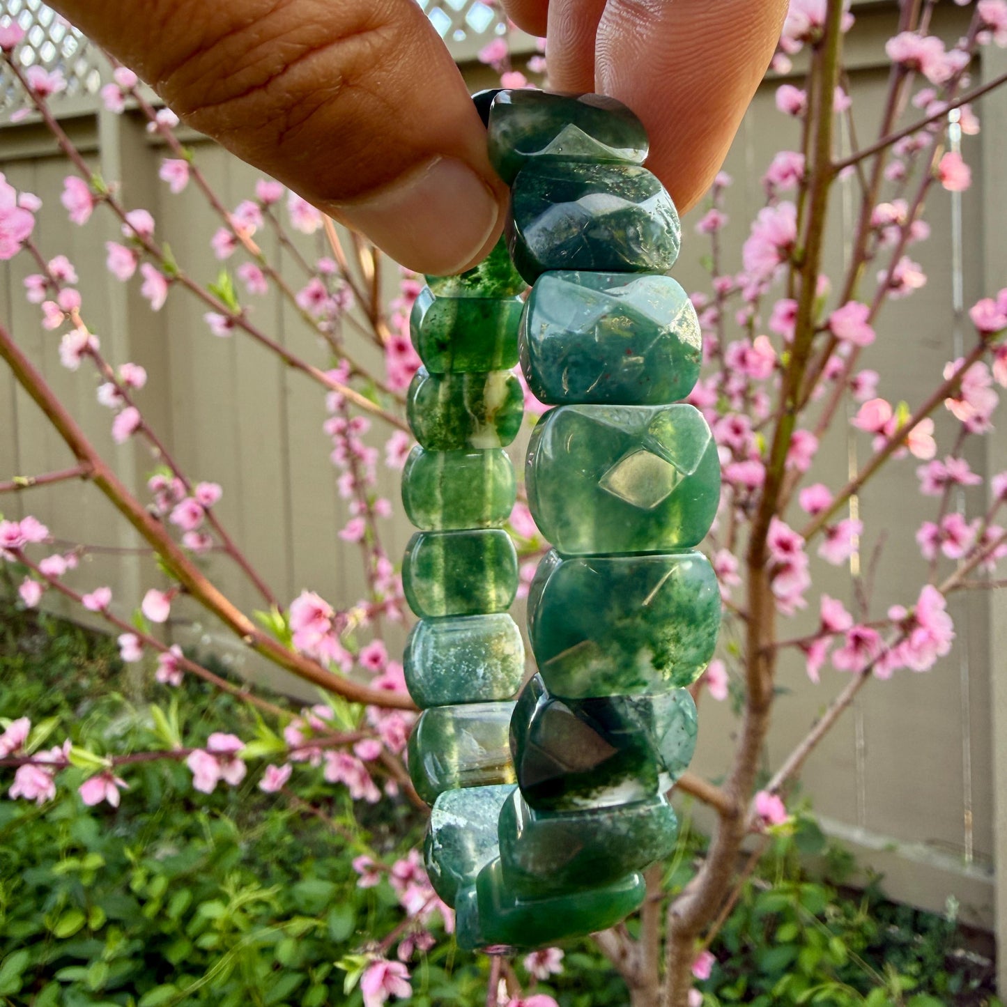 Moss Agate Bracelet 15MM Oval Beads – Natural Crystal for Grounding, Prosperity & Calm