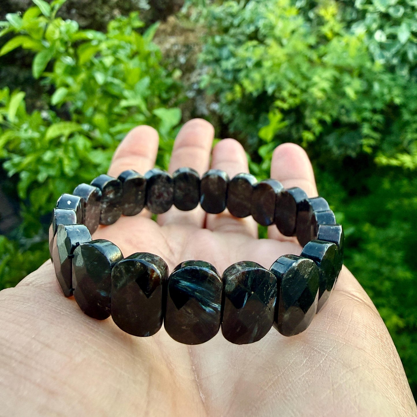 Greenland Nuummite Bracelet 14x9mm Rare Stone, Protection Grounding Crystal, Sorcerer’s Stone