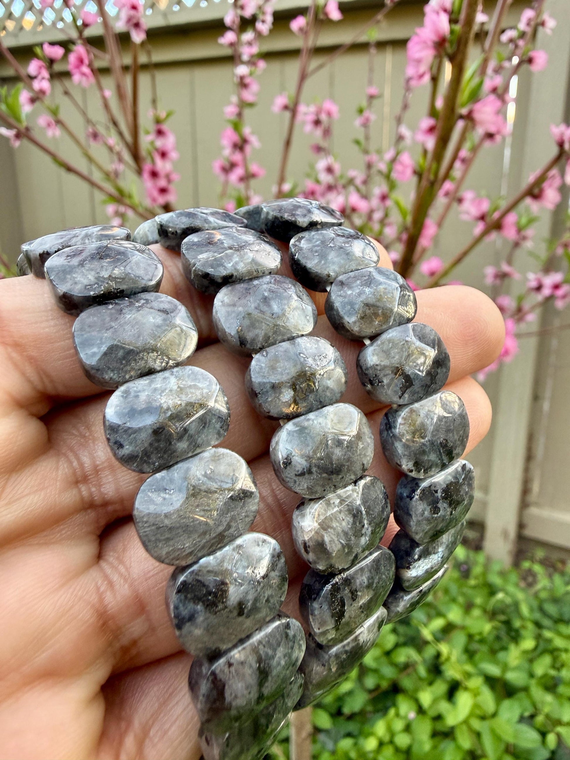Gray Labradorite Bracelet – 15MM Oval Stone, Intuition & Strength