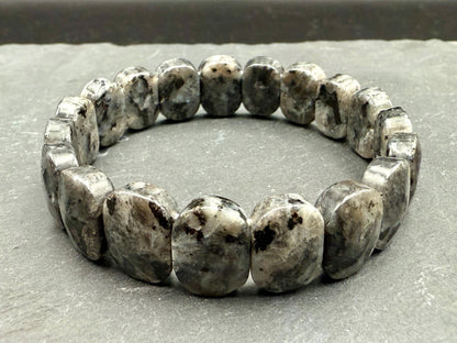 Gray Labradorite Bracelet – 15MM Oval Stone, Intuition & Strength