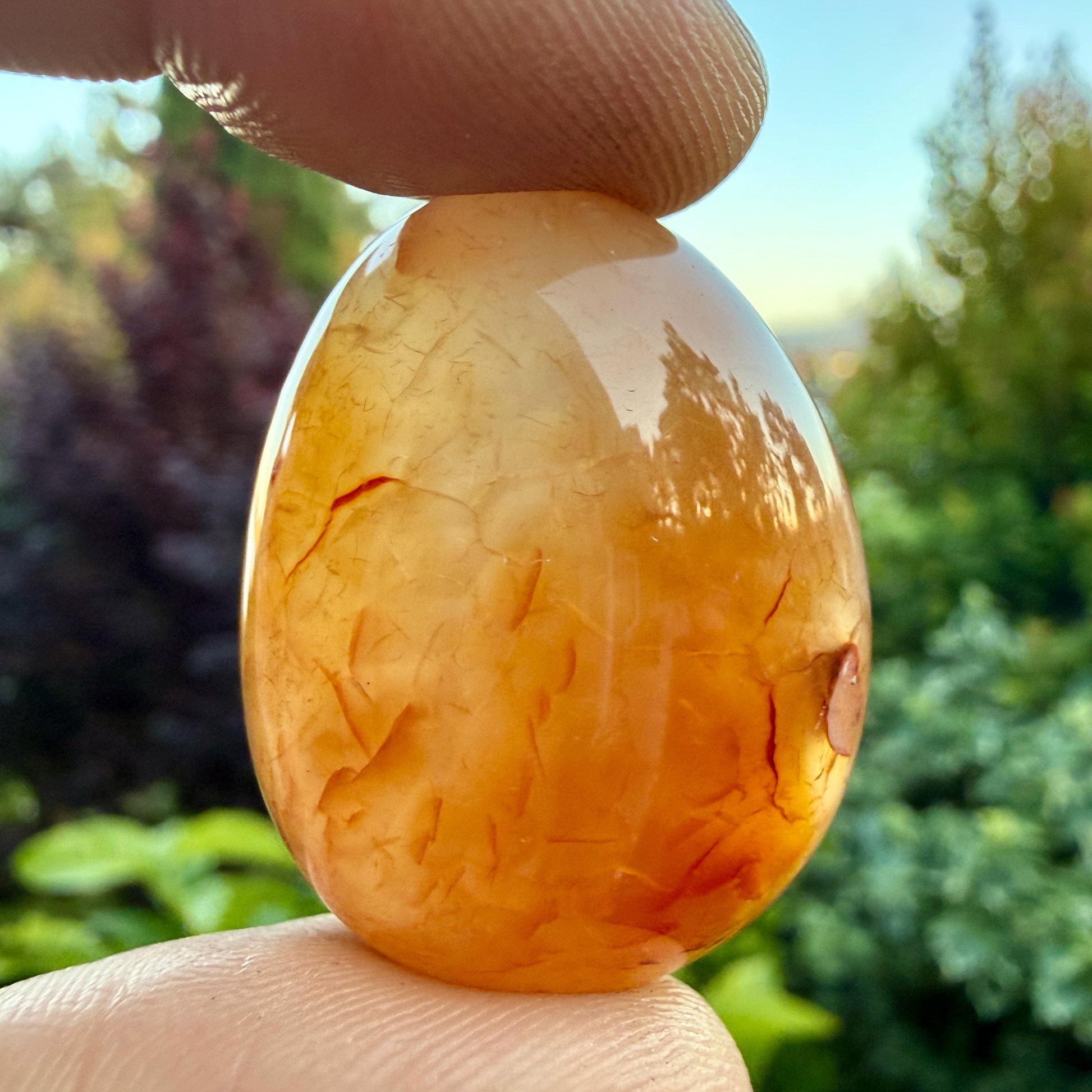 Carnelian Tumbled Stone – Natural Crystal for Motivation, Creativity, Confidence & Vitality