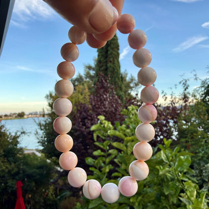 Pink Conch Shell Bracelet — Soft Tide