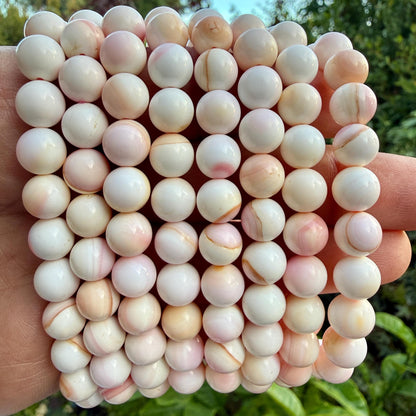 Pink Conch Shell Bracelet — Soft Tide