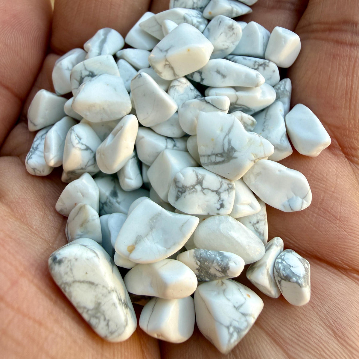 Howlite Chips – Howlite Crystal Chips | Chipped Howlite | Natural White Howlite Stone Chips | Raw Howlite Chips | Rough Howlite Chips