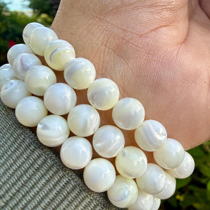 Mother of Pearl Bracelet — Gentle Glow