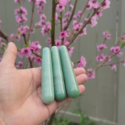 Green Aventurine Wand — Luck & Abundance