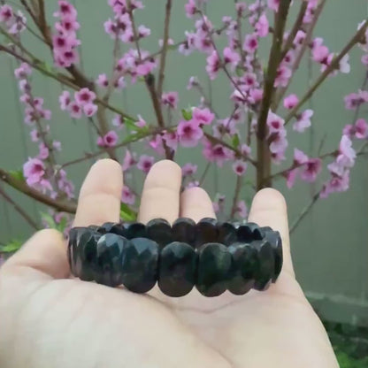 Nuummite Bracelet, 14x9mm — Protection & Grounding